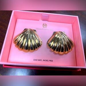 House of Harlow 1960 Seashell Earrings